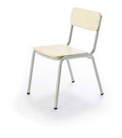 Cadeira de criança empilhável e disponível em 3 alturas e 10 cores