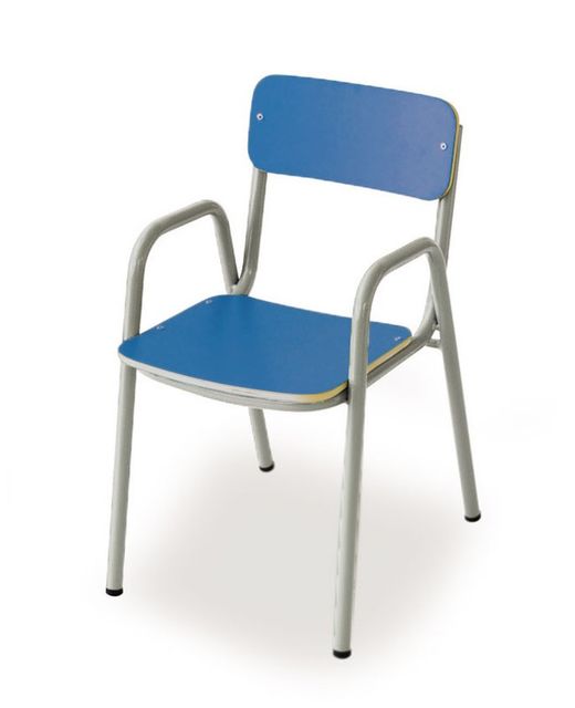 Chaise pour enfants avec accoudoirs d'une hauteur de 26 cm et différentes finitions