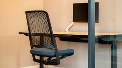 Cadeira COMIGO de NowyStyl. Préto