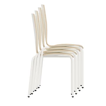 Chaise en bois. Élégant et intemporel