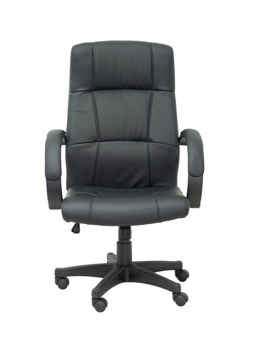Cadeira executiva de couro sintético preto