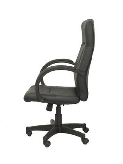 Cadeira executiva de couro sintético preto