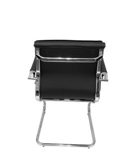 Poltrona trenó Yeste confiante em imitação de couro e cor preta