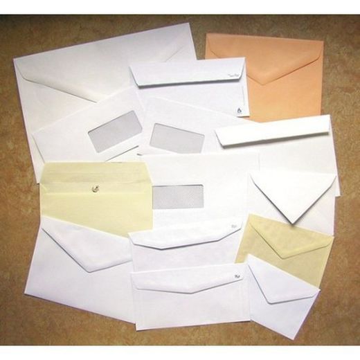 Envelope comercial de 120 x 176 mm em cana colocada