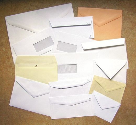 Enveloppes postales format 120 x 176 mm.