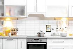 Suporte de parede com braço para tablet