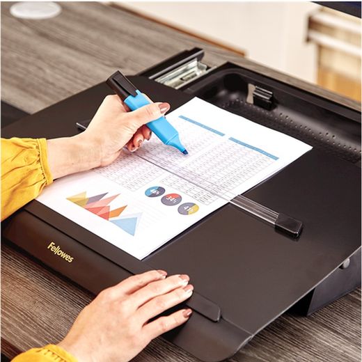 Porte-documents et pupitre Hana. 2 couleurs.