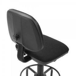 Tamborete com rodas e elevação