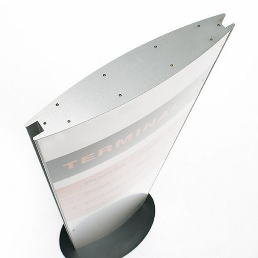 Totem de perfil curvo de dupla face. 2 tamanhos