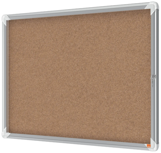 Vitrine interne Nobo. Porte batterie et surface sur le patio. Trois tailles