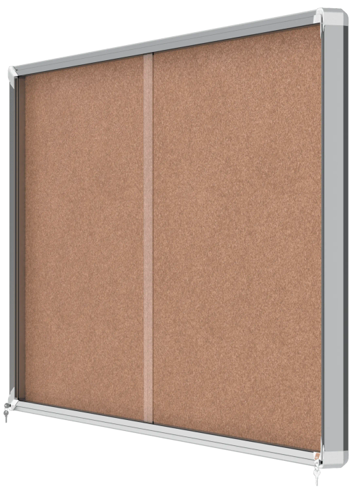 Vitrine interne Nobo. Porte courante et surface sur le patio. Deux tailles